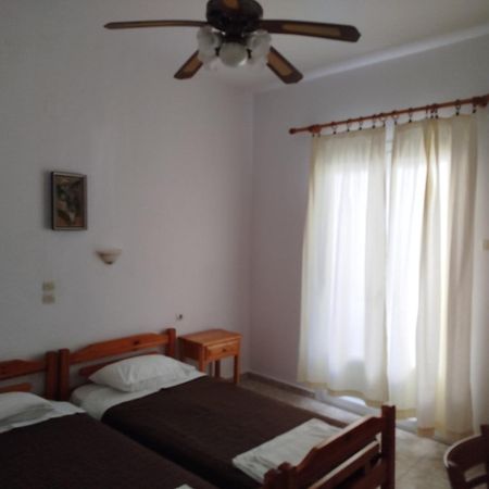 Karagiozos Studios & Apartments Skopelos Town Ngoại thất bức ảnh