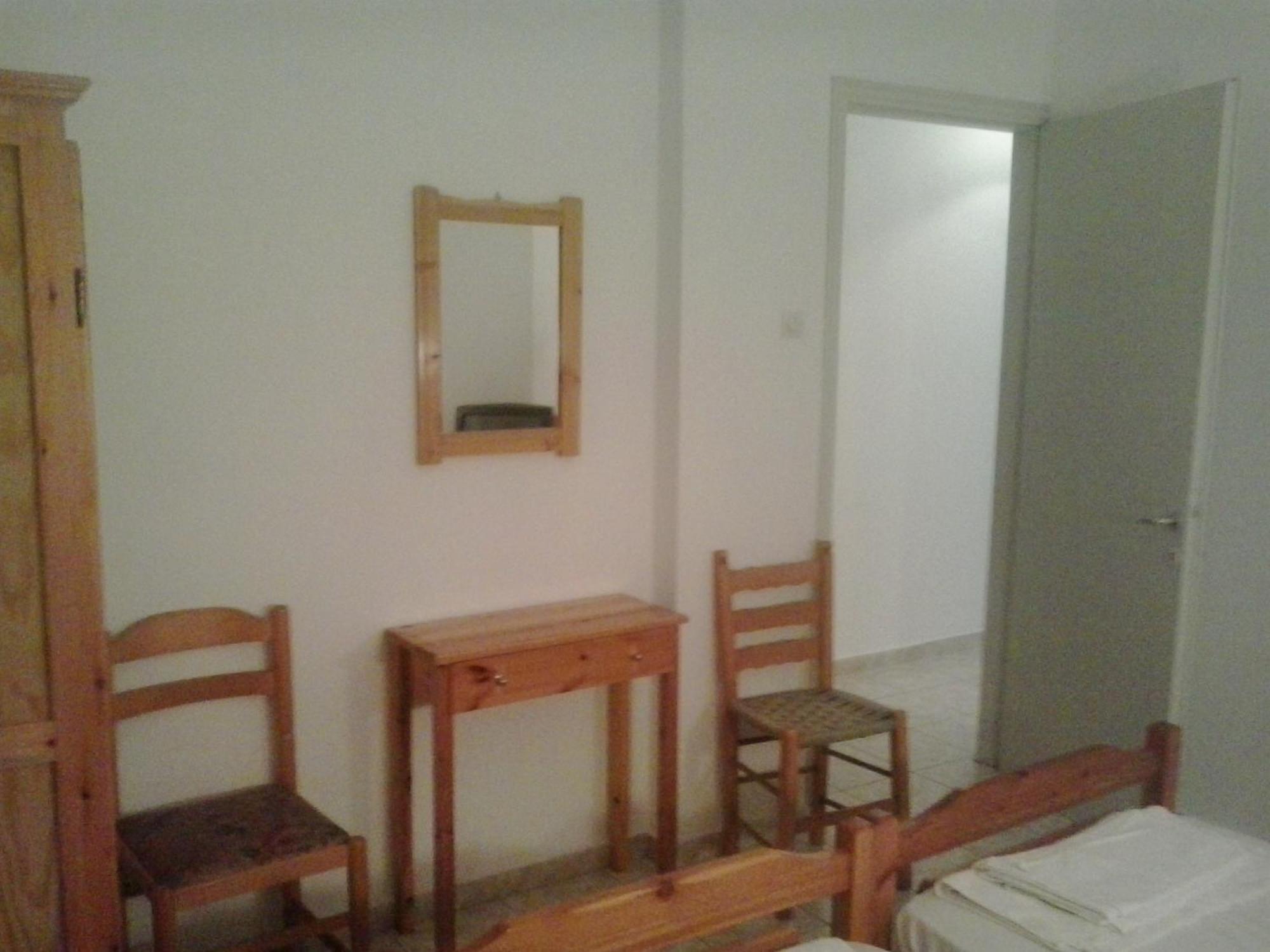 Karagiozos Studios & Apartments Skopelos Town Phòng bức ảnh