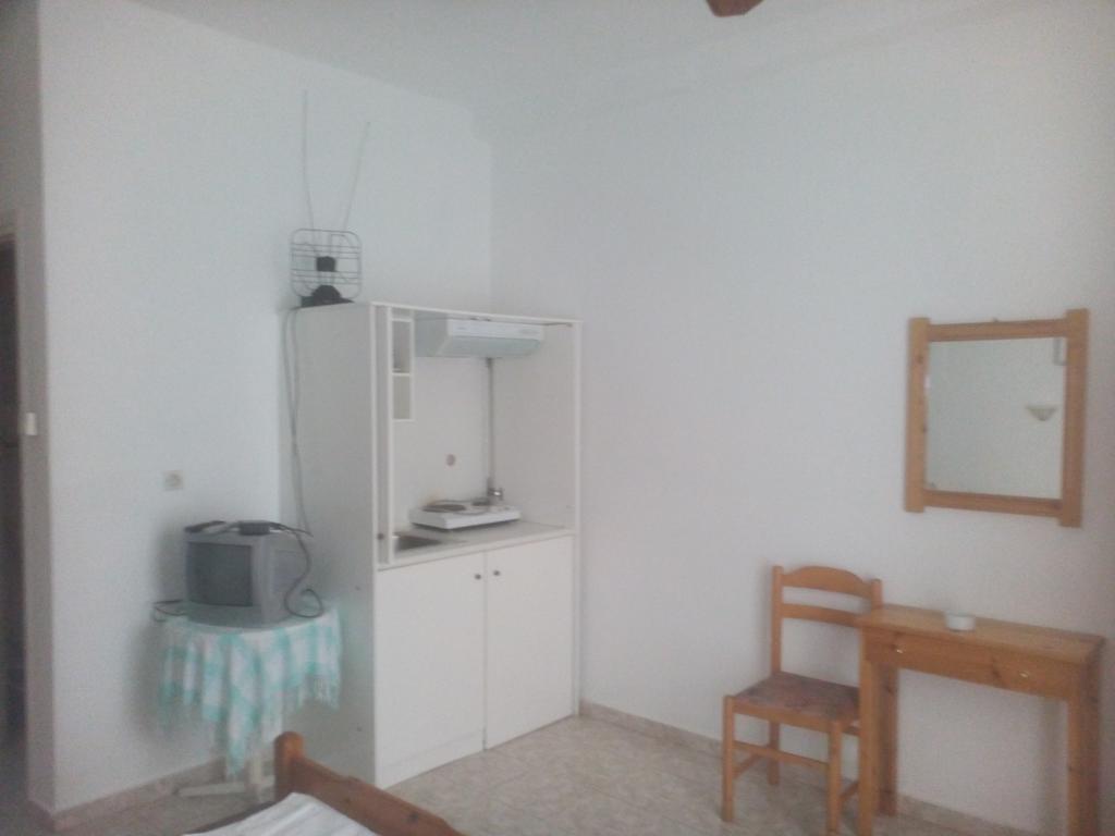 Karagiozos Studios & Apartments Skopelos Town Ngoại thất bức ảnh