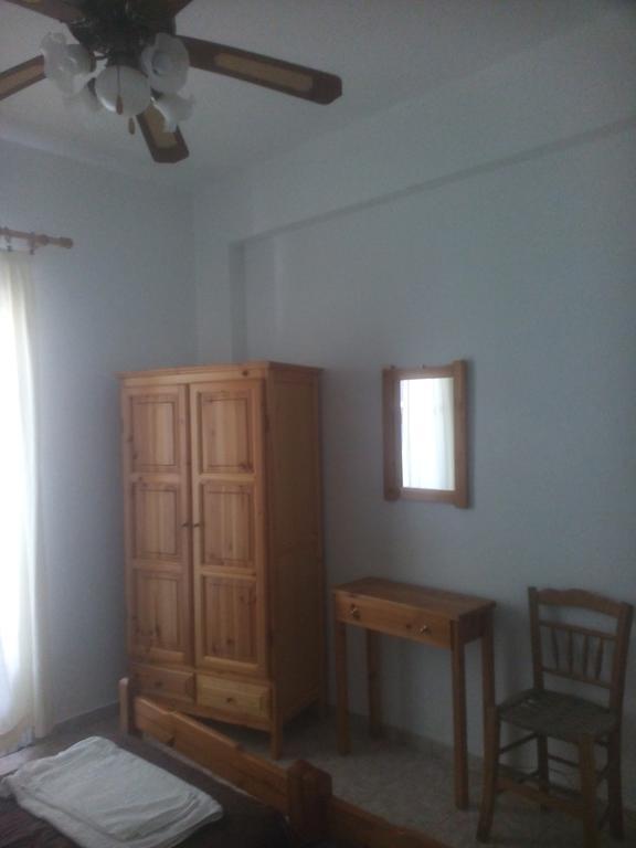 Karagiozos Studios & Apartments Skopelos Town Ngoại thất bức ảnh